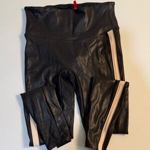 Women’s Spanx Faux Leather Leggings Sz M Black and Ivory